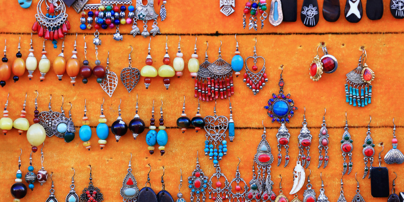 Choosing Artisan Earrings for Your Face Shape