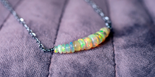 Best Metal for Gold Opal Pendants: A Buyer’s Guide