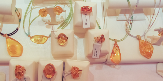 Artisan Earrings and Gemstone Rings: What Actually Makes Them Worth Buying?