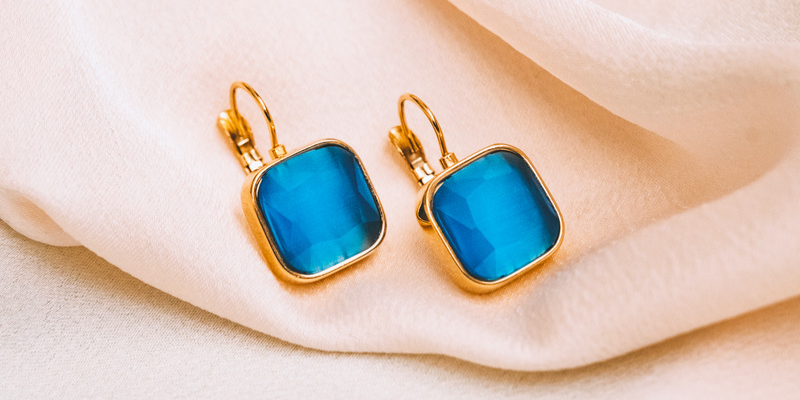 Gemstone Earrings That Redefine Everyday Elegance