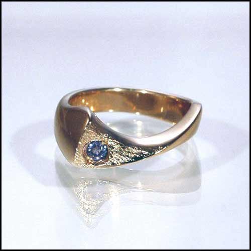 14kt Yellow Gold Tanzanite Ring Size 5.5 - DeSantis