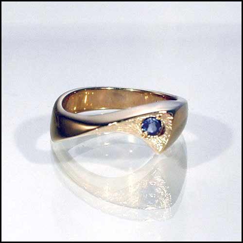 14kt Yellow Gold Tanzanite Ring Size 5.5 - DeSantis