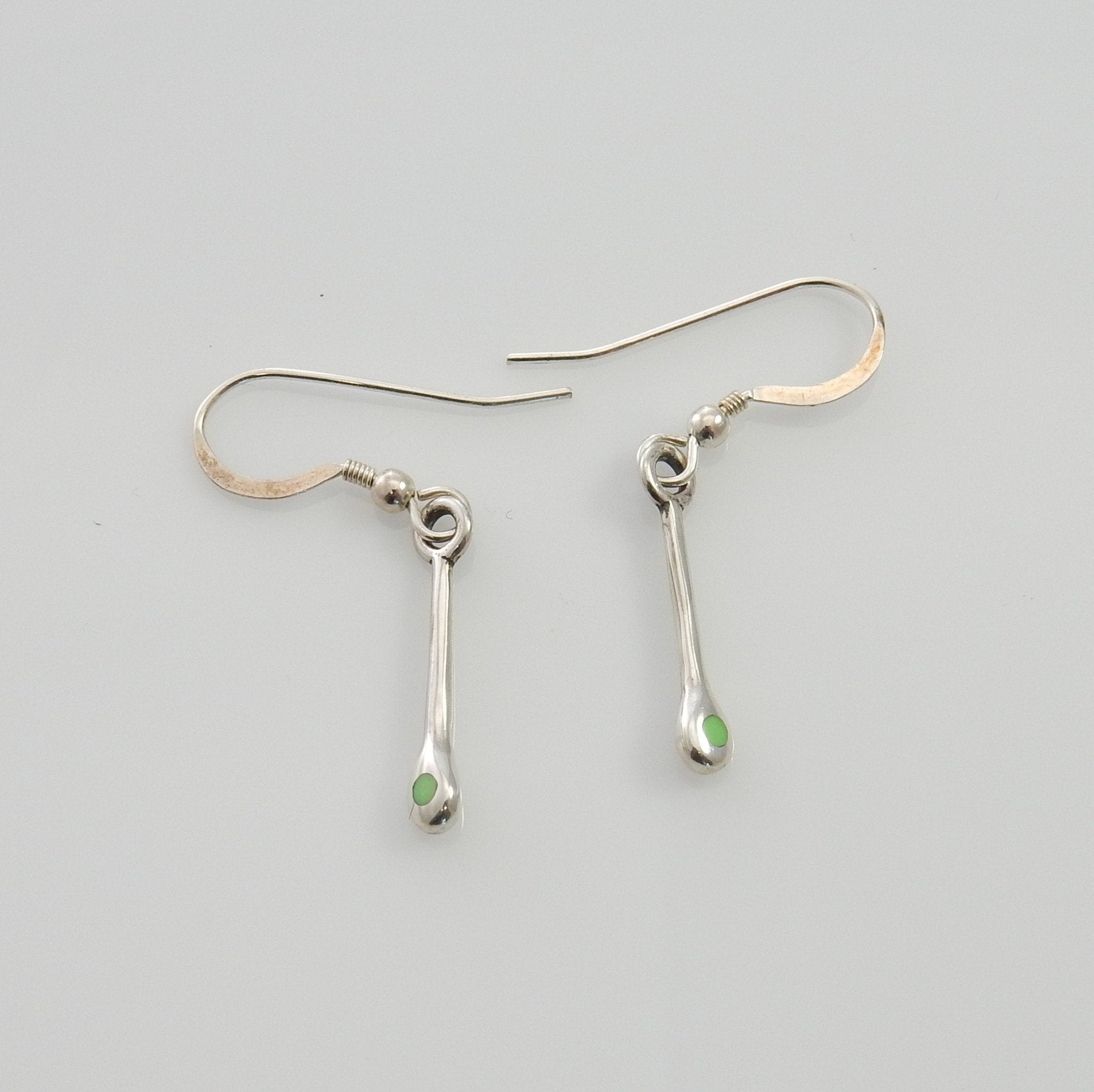 Sterling Silver Green Turquoise Dangle Earings - DeSantis