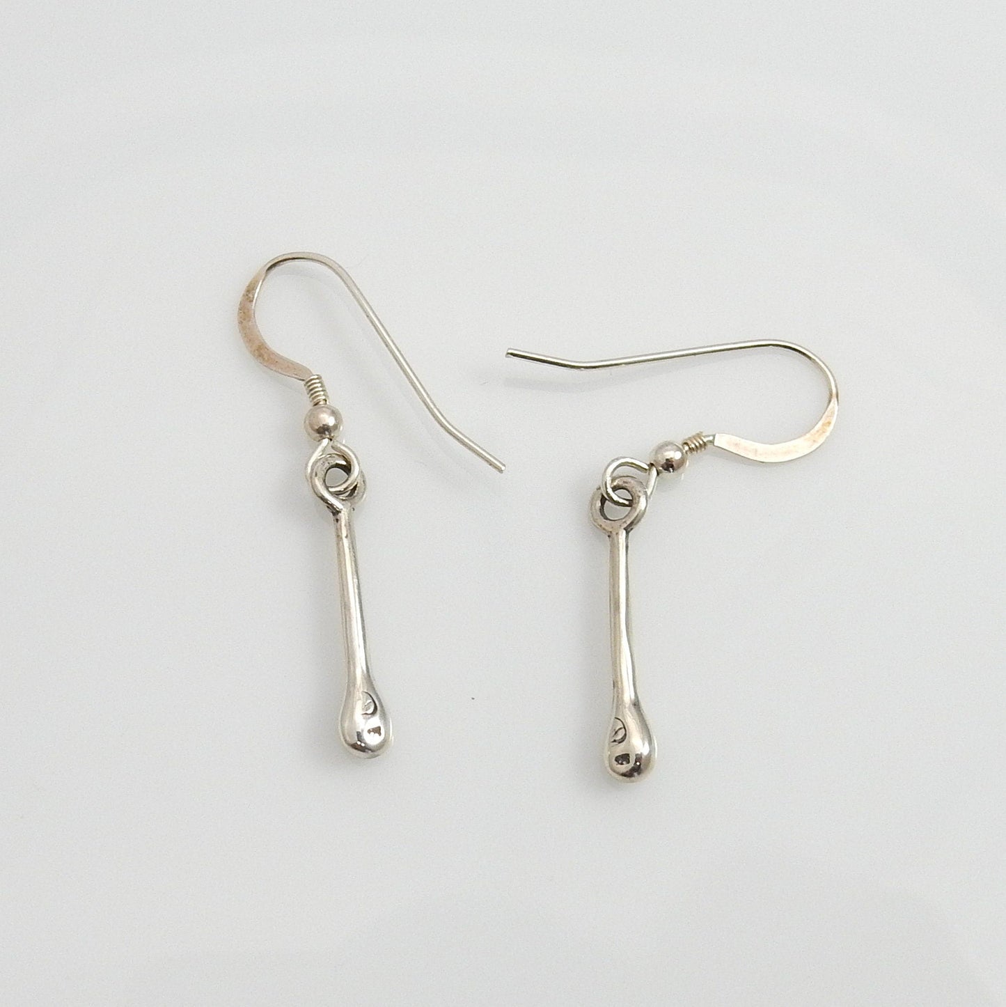 Sterling Silver Green Turquoise Dangle Earings - DeSantis
