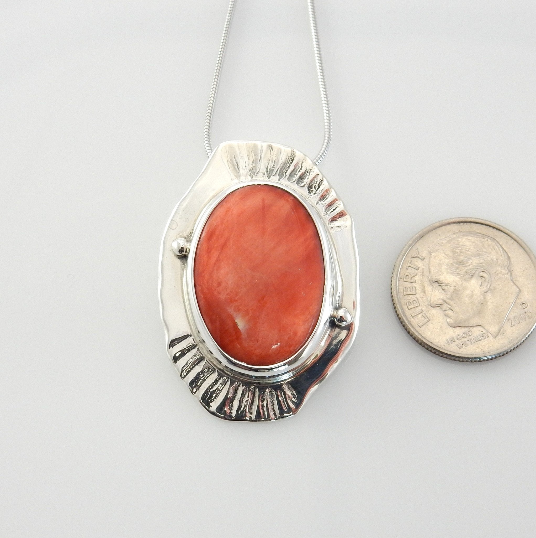 Sterling Silver Spiny Oyster Handmade Pendant, Beautiful colorful silver spiny oyster drop pendant, spiny oyster southwestern silver pendant - DeSantis