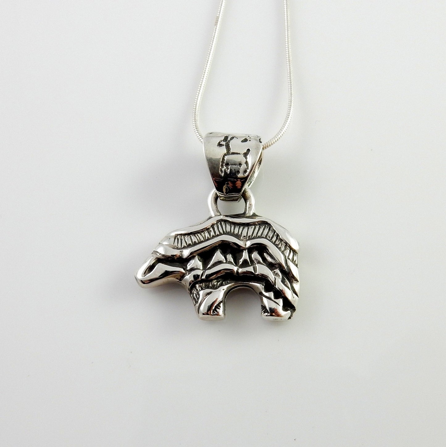 Sterling Silver Spiny Oyster Onyx Inlay Bear Pendant - DeSantis
