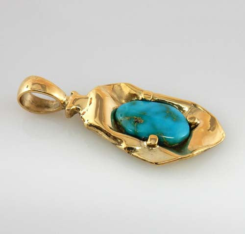 14kt gold turquoise pendant