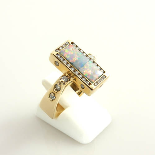 Brazilian Opal Diamond Ring 