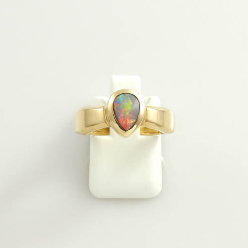 14kt Gold Australian Opal Inlay Ring Size 6.25